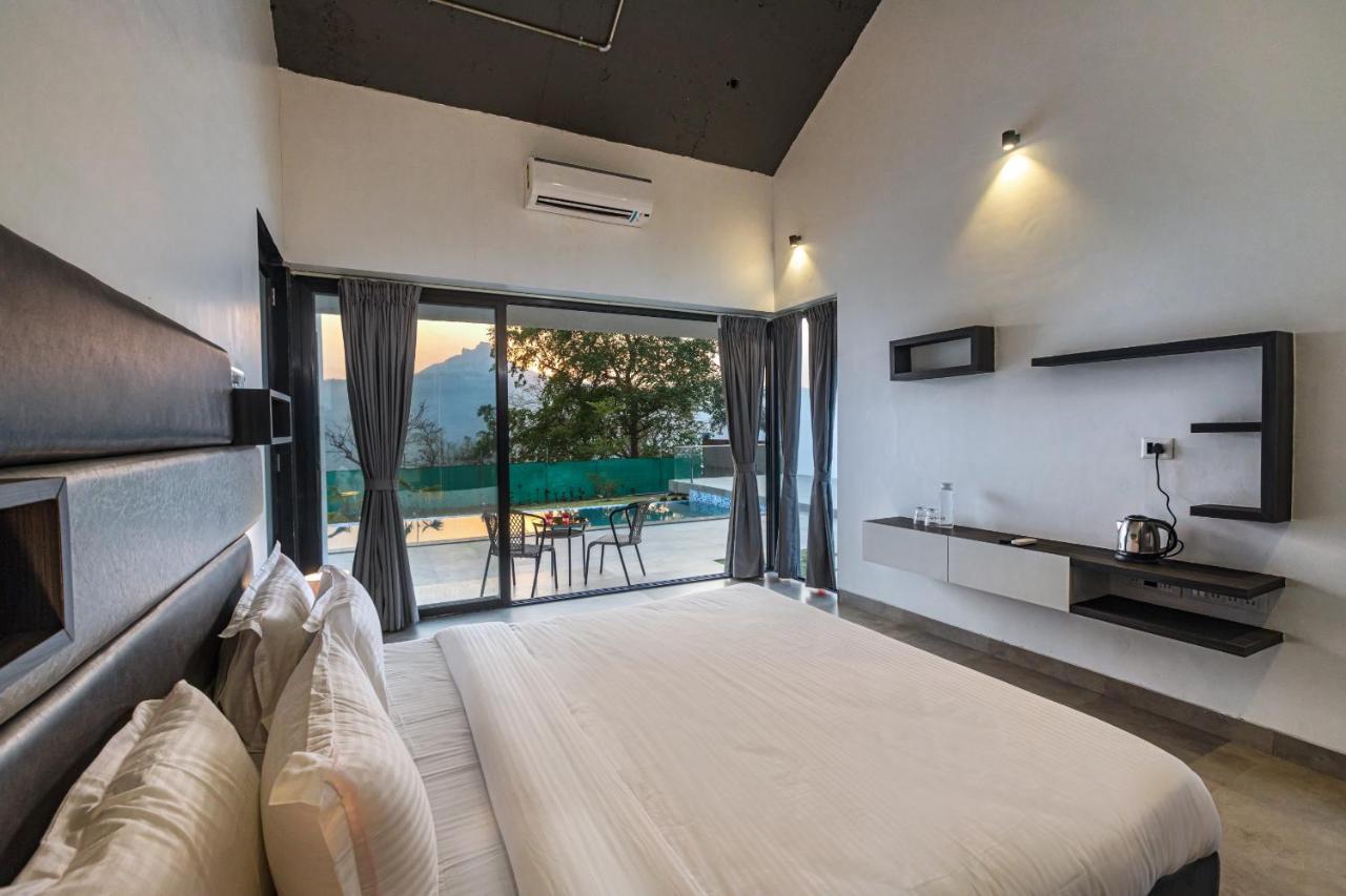 Saffronstays Stargazer, Karjat - Luxury Pool Villa With Lake View Exterior photo