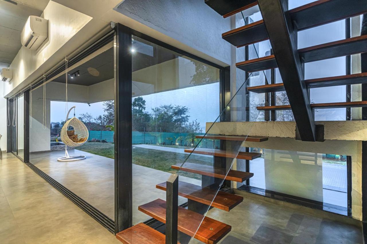 Saffronstays Stargazer, Karjat - Luxury Pool Villa With Lake View Exterior photo