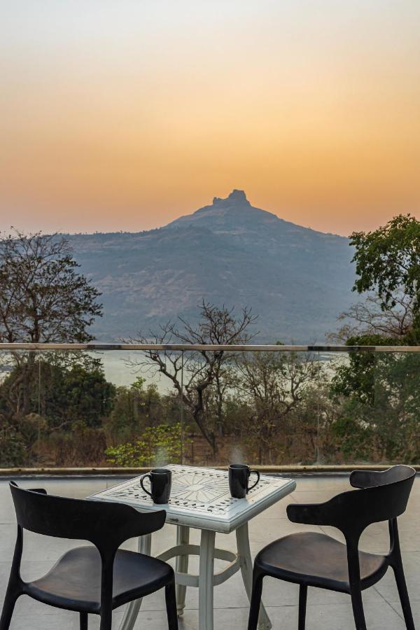 Saffronstays Stargazer, Karjat - Luxury Pool Villa With Lake View Exterior photo